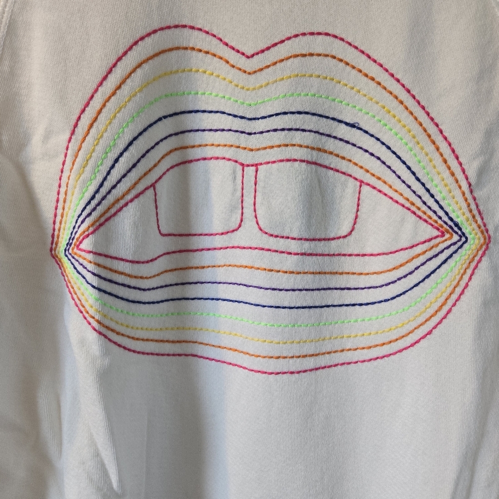 Lauren Moshi Embroidered Lip Anela sweatshirt - Picture 11 of 14